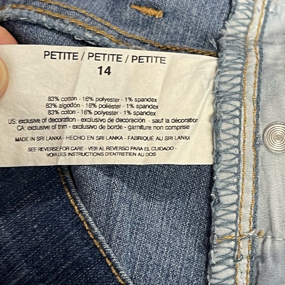 NWT! GLORIA VANDERBILT AMANDA CLASSIC RISE SHORTS LADIES SIZE 14 PETITE - Picture 4 of 7